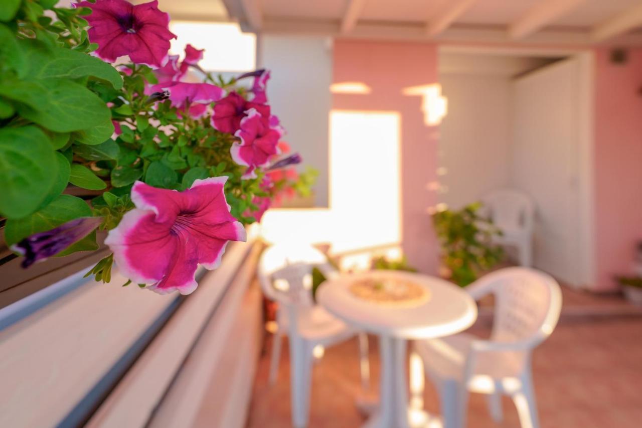 Nue Rooms Cagliari Exterior photo